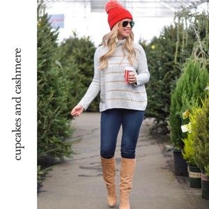 Cupcakes & Cashmere Grey and Gold Turtleneck Sweater, Size Large